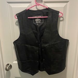 Men’s leather vest